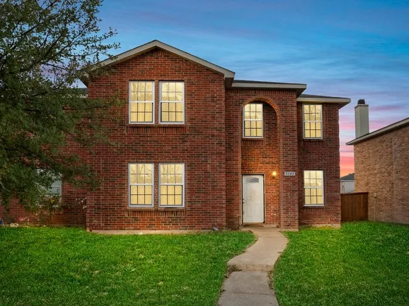 3141 Crimson Clover Dr, Lancaster, TX 75134