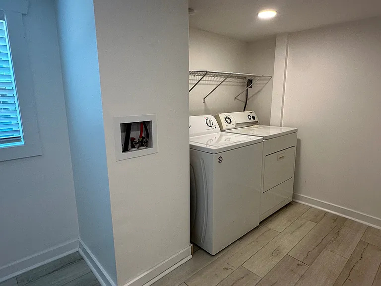2232 W Rosedale St S #100 — Photo 32