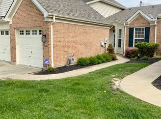 2005 Commons Circle Dr, Batavia, OH 45103
