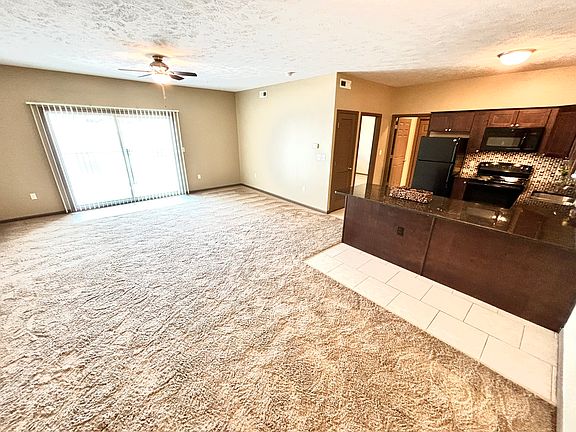 5th image of 4400 Southwood Dr