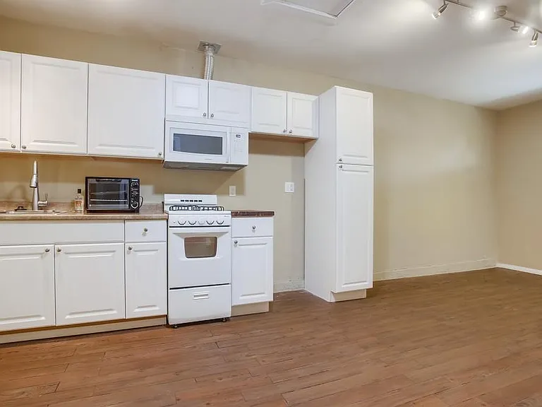 151 Christen Way — Photo 45
