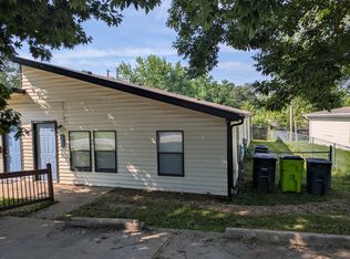 125 E Sunrise Dr, Belton, MO 64012
