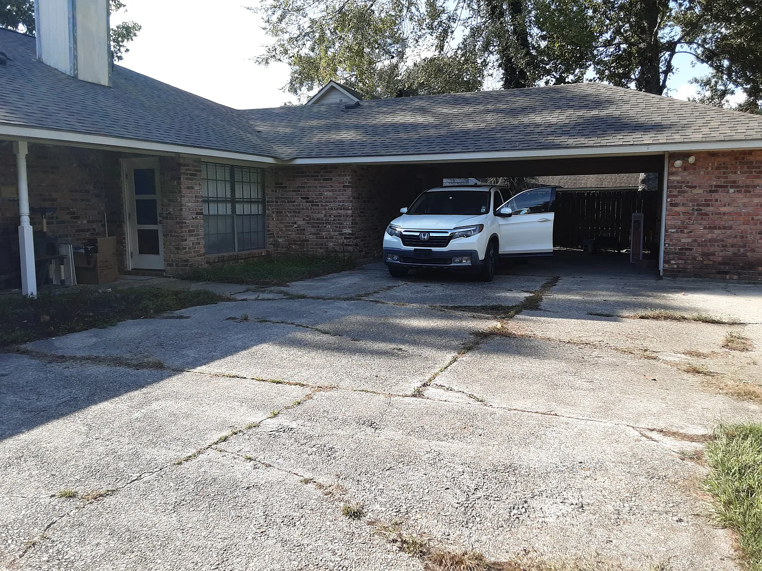 3 bed, 2.5 bath, 2254 sqft, $2,500 — Photo 2
