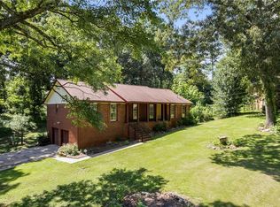 6050 Shallow Wood Ct, Douglasville, GA 30135