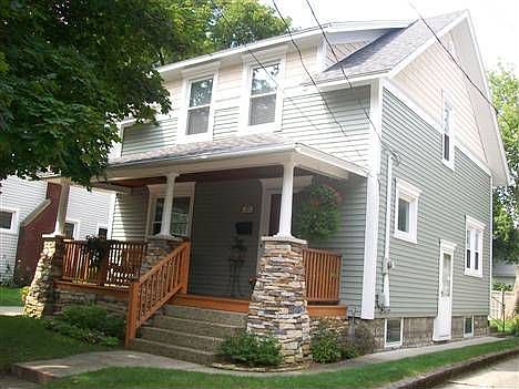 1st image of 645 Rosewood Ave SE