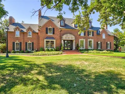 6907 Avondale Dr, Nichols Hills, OK, 73116
