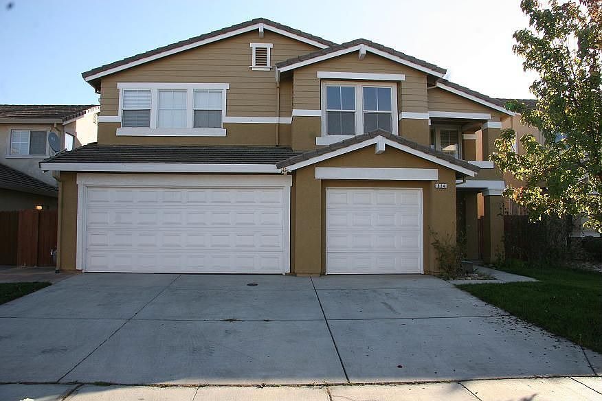 824 Boulder Ave