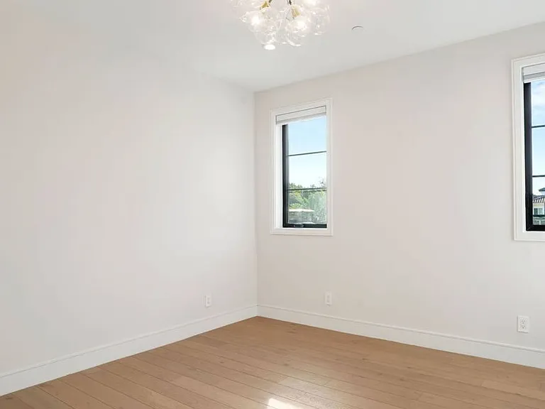 1728 S Shenandoah St — Photo 33