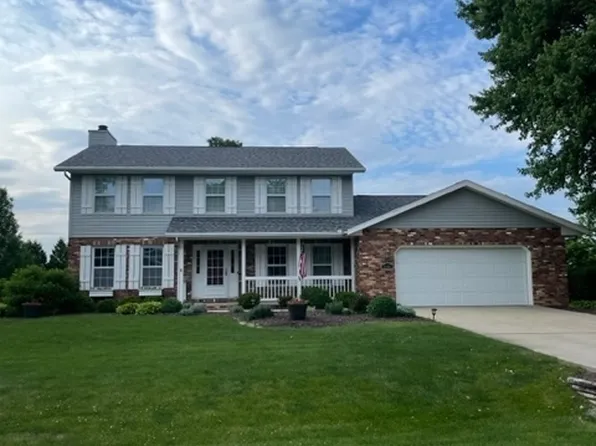 16144 Raintree Rd, Bloomington, IL 61705