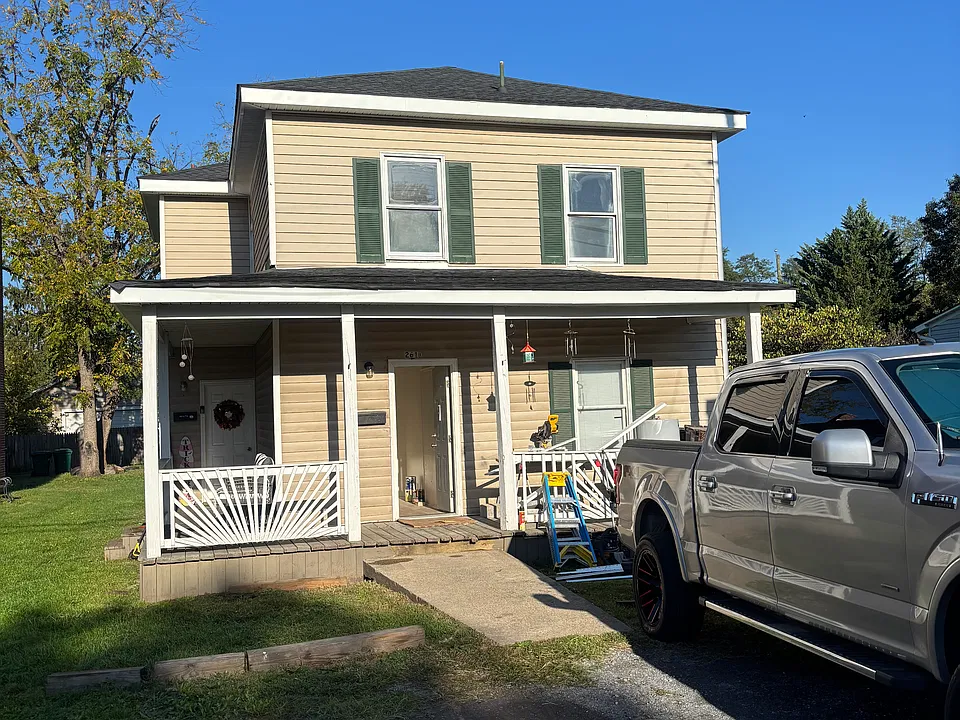 261 N Augusta Ave
