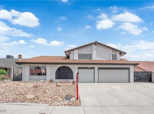 6320 Peppermill Dr, Las Vegas, NV 89146