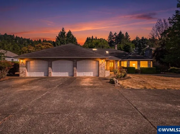2890 NW Angelica Dr, Corvallis, OR 97330