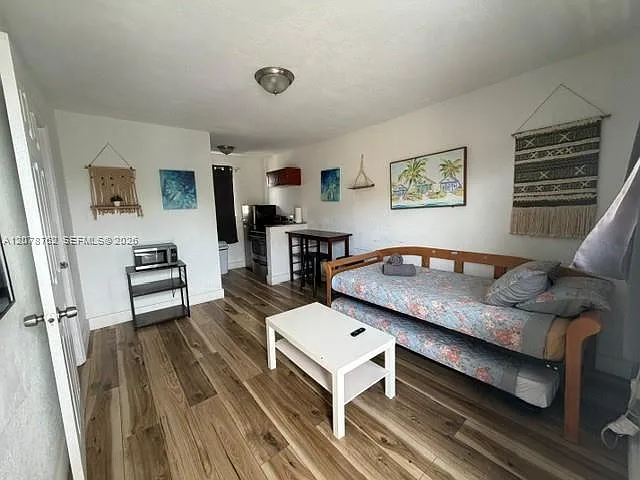 7638 N Miami Ave #4