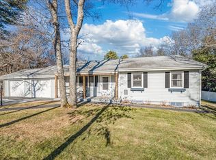 2 Black Cat Rd, Plymouth, MA 02360