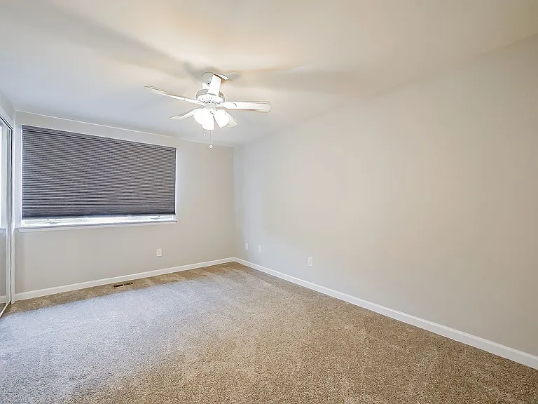 19513 Pollyanna Dr — Photo 37
