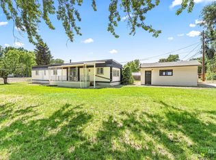 305 E 12th St, Weiser, ID 83672