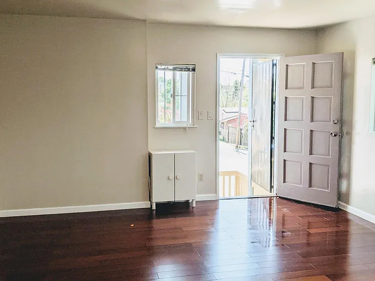 4027 Maybelle Ave #B — Photo 6