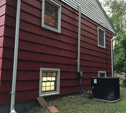 4th image of 8 Woodland Dr