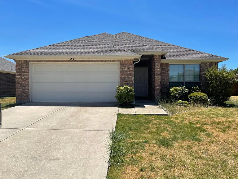412 Windridge Dr — Photo 1
