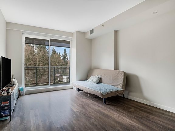 4th image of 308 Morrissey Rd #308