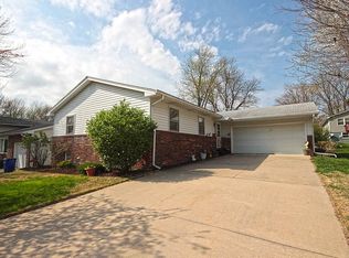 174 Bristol Dr, Decatur, IL 62521