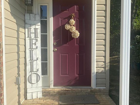 3rd image of 2627 Belle Ave NE