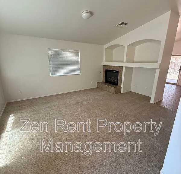 33024 N Madison Way Dr — Photo 2
