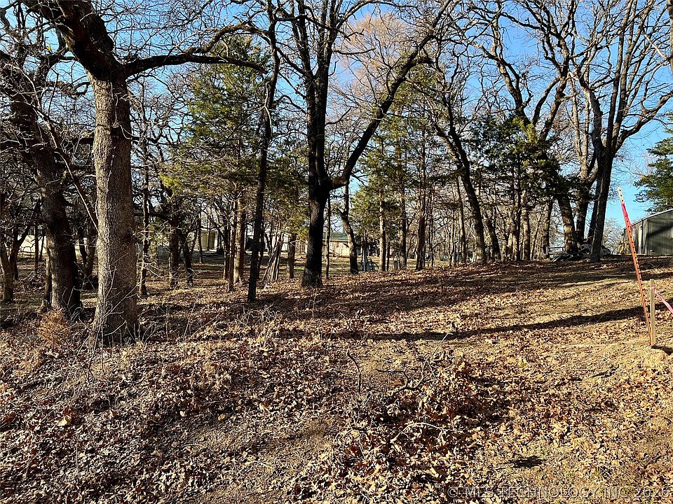 1st image of 1579 Roads End