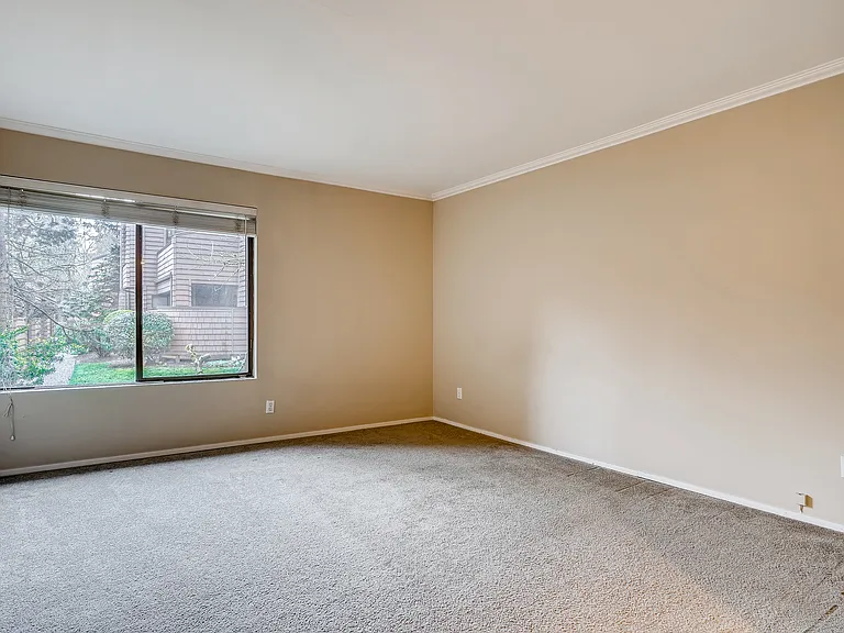 11506 NE 128th St #17 — Photo 14