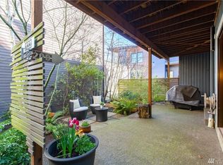 220 26th Ave E #B, Seattle, WA 98112