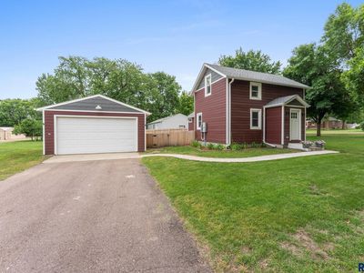 600 Sunnyside Ave, Valley Springs, SD, 57068
