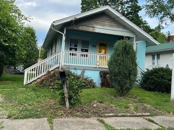 200 Smith Ave, Sharon, PA 16146