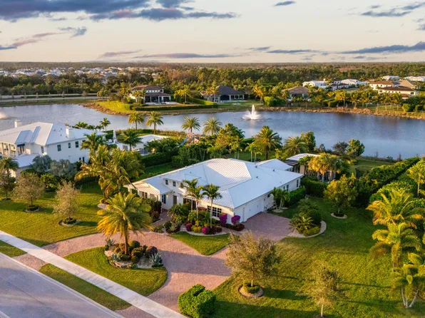 8001 SE Old Plantation Circle, Jupiter, FL 33458