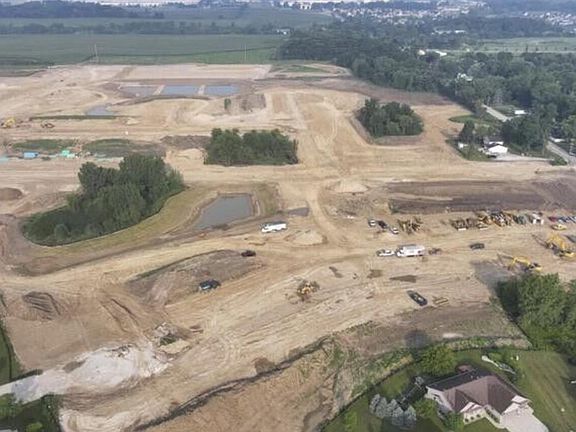 5th image of Lt85 49TH COURT