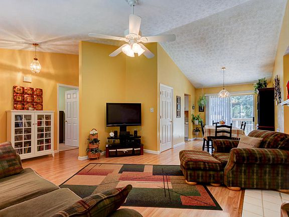 5th image of 5910 Shelley Dr