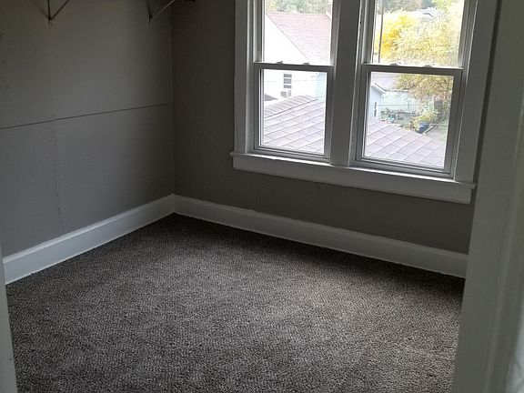 2nd image of 1113 Ackley St