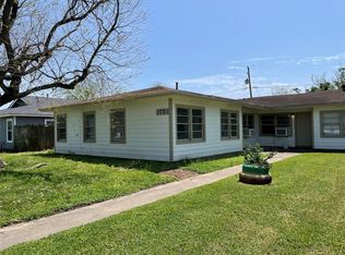 1731 W 8th St, Freeport, TX 77541