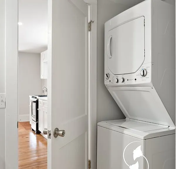 606 Carteret St #2 — Photo 10