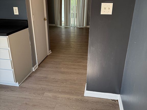 5th image of 708 Carolina Ave