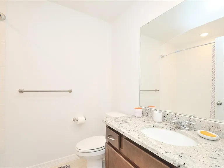 2331 Garden Belle Dr — Photo 16