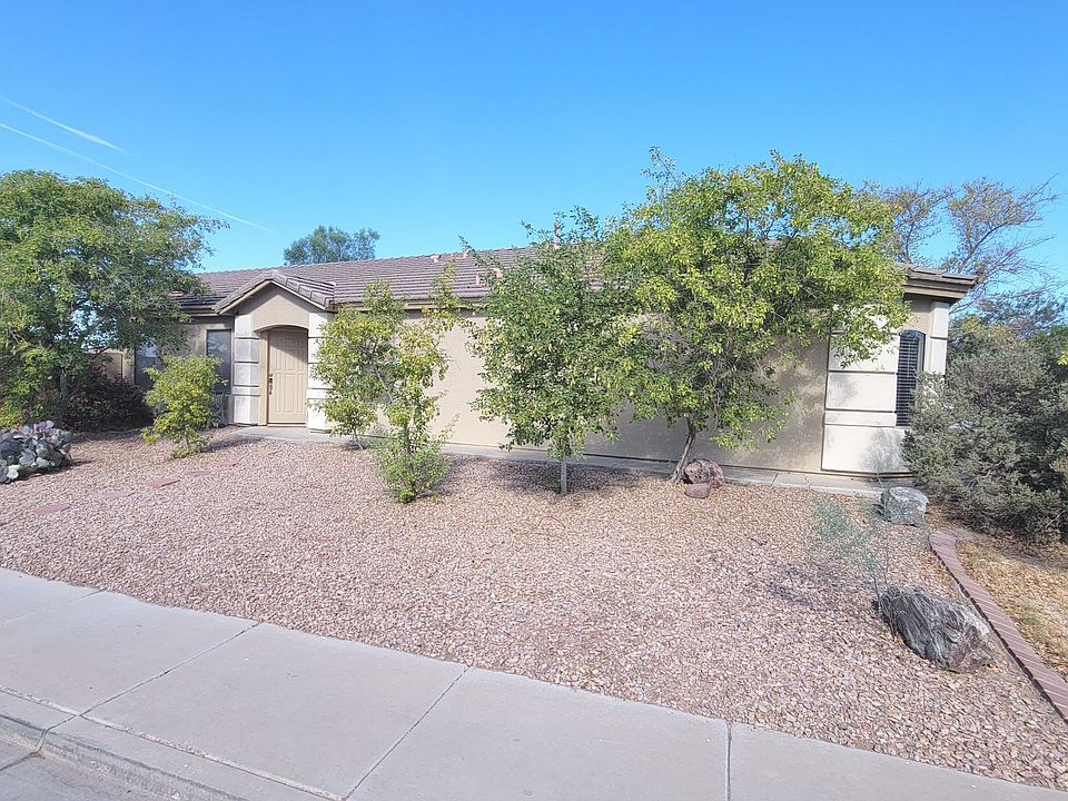 1st image of 255 W Brangus Way