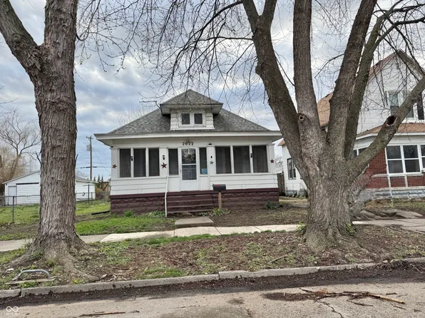 2022 N 13th 1/2 St, Terre Haute, IN 47804
