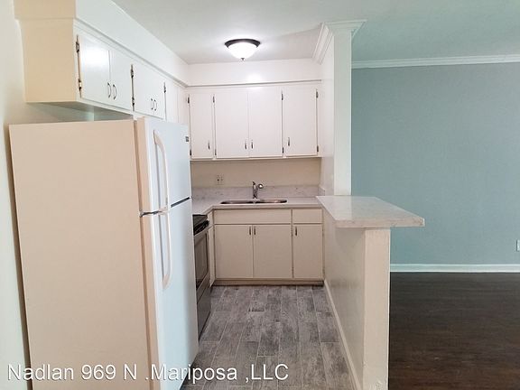 5th image of 969 N Mariposa Ave APT 3