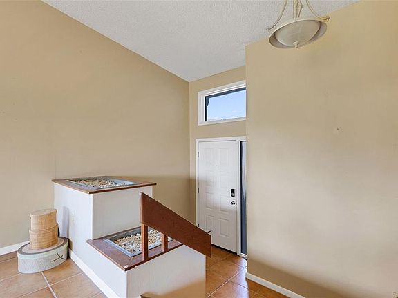 3rd image of 1827 SETTLERS DRIVE #A7