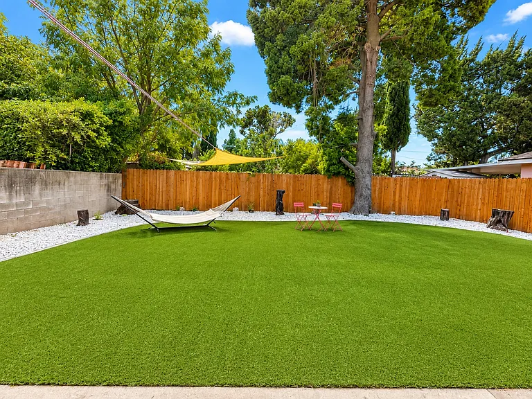 6737 Blewett Ave — Photo 36