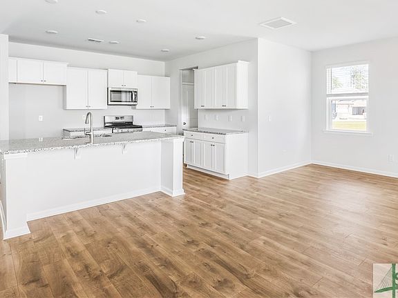 3rd image of 30 Woodford Reserve Drive