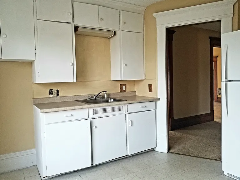 1015 S Arch Ave — Photo 4