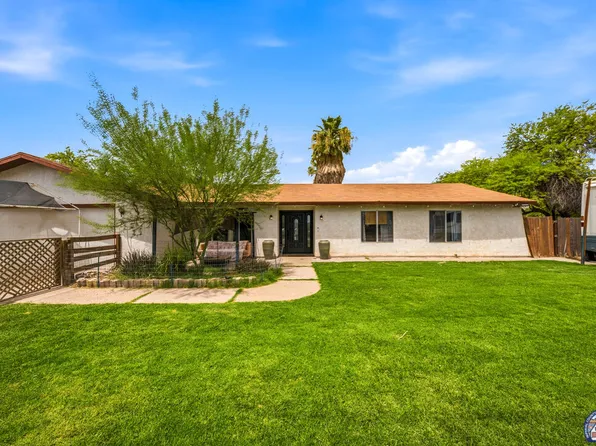 2015 Erwin Rd, El Centro, CA 92243