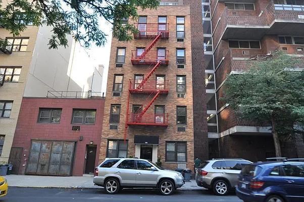 Rented by Remax Edge | media 10