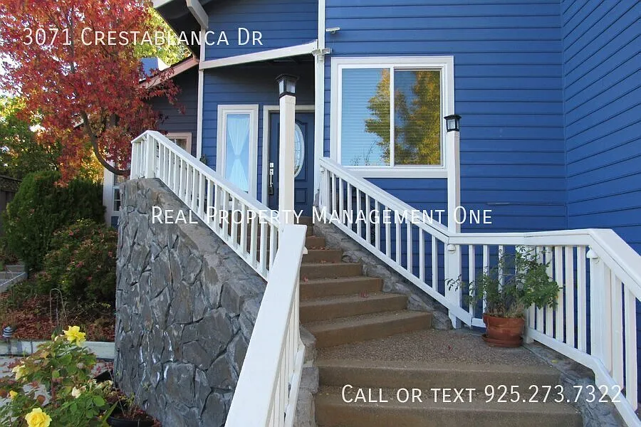 Gorgeous Custom Pleasanton Home in Great Location — Photo 4